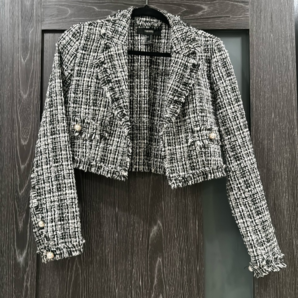 Forever21 cropped blazer